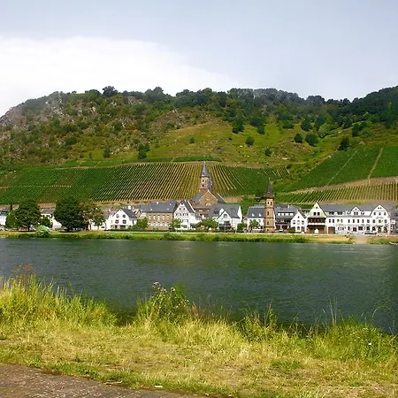 Moselhof * Hatzenport